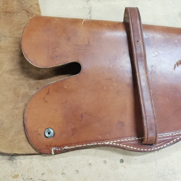 Hunter 'Gunlock' Leather Rifle Scabbard - Style 412 26 - Picture 7 of 16